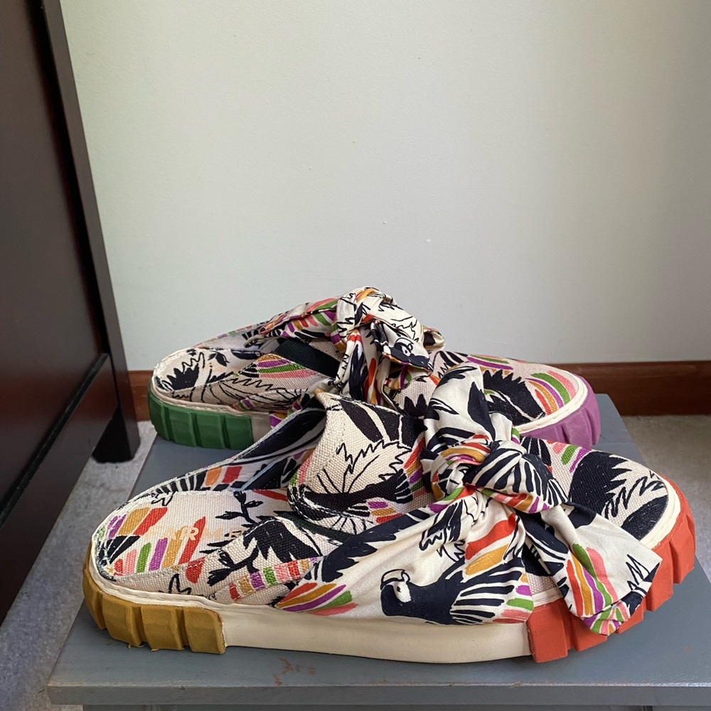 FARM RIO Women Vibrant Print Colorful Sandals - NEW NWOB - Picture 8 of 10